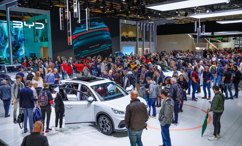 The 2024 Paris Motor Show is about to kick off, with LEAPMOTOR B10 and BMW iX3 potentially making an appearance