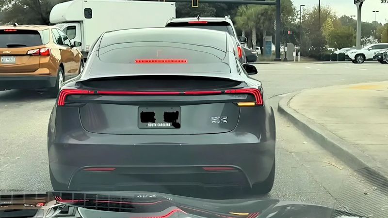 ภาพหลักฐานที่ยังไม่คาดคิดของ Tesla Model Y Plaid ที่มาใหม่แชร์ออกมาแล้ว, ไฟท้ายต่อเนื่องปรากฎตัว!