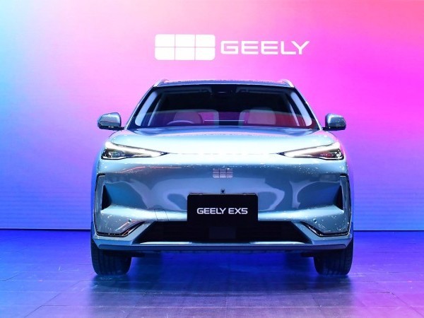 GEELY EX5 ออกสู่ตลาด ราคาเริ่มต้นที่ 859,000 บาท เป็นตัวเลือกที่ดีกว่า BYD Atto 3