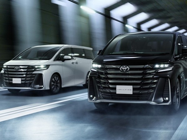 Toyota Alphard เปิดตัว PHEV ในญี่ปุ่นที่สุด ก็ได้ตามกระแสของรถยนต์ไฟฟ้าแล้ว