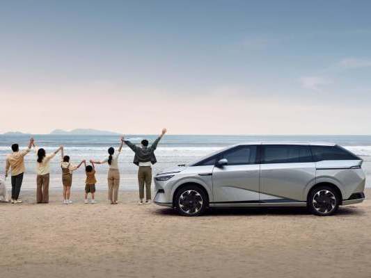 Xpeng X9 is expected to launch in Malaysia in 2025, hailed as the electric version of Toyota Alphard