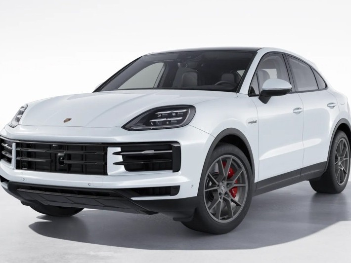 Porsche Cayenne: Redefining Practicality with Spaciousness and Versatility