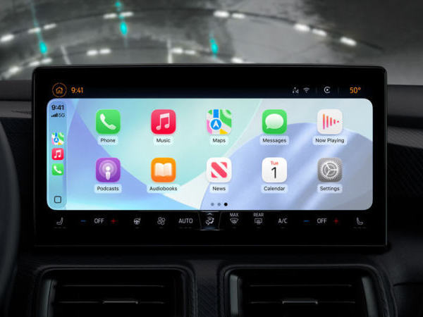 iOS 26 Upgrades CarPlay: Now Your Phone Is Your Car Key