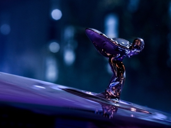 Rolls-Royce Black Badge Spectre รถยนต์พลังงานไฟฟ้าล้วน เปิดตัวพร้อมราคาจำหน่ายเริ่มต้นที่ 41.5 ล้านบ