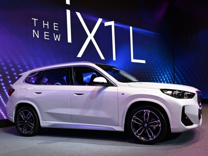 BMW เปิดตัว iX1 ฐานล้อยาว และ 220 Gran Coupé ใหม่ – ทางเลือกใหม่สำหรับคนเมืองที่รักเทคโนโลยี