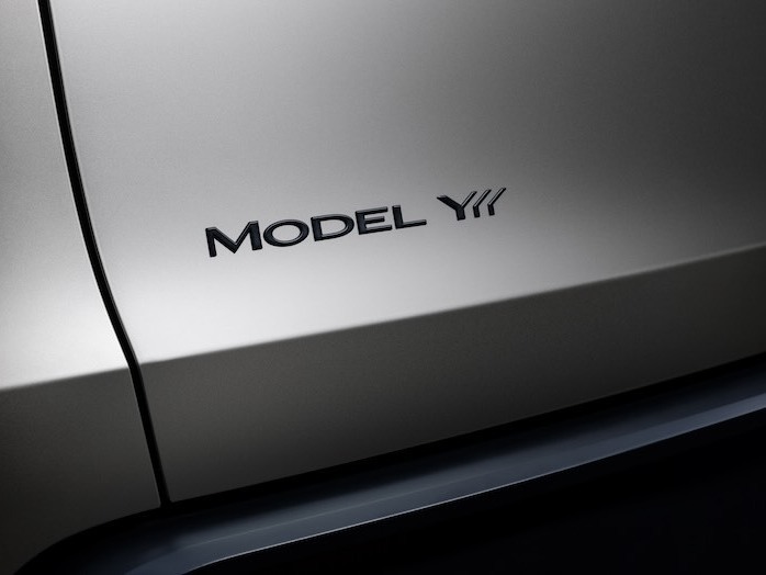 Tesla เปิดตัว Model Y L รุ่นใหม่ในจีน ตัวถังยาวขึ้น เพิ่มรุ่น 6 ที่นั่ง!