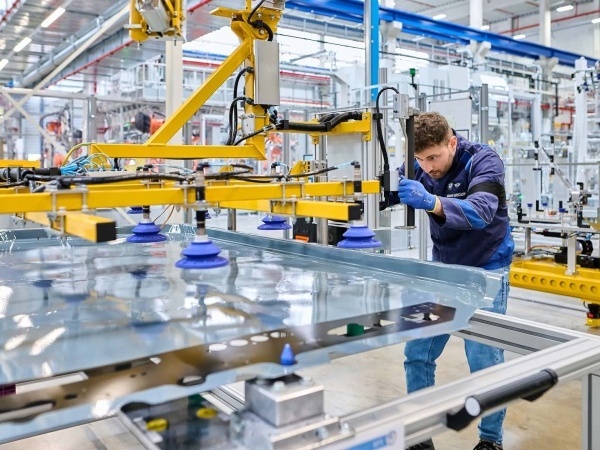 BMW Neue Klasse: แบตเตอรี่ EV ยุคใหม่ที่ไร้ข้อผิดพลาด ด้วยพลัง AI และวิศวกรรมเยอรมัน