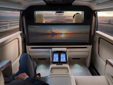 Lexus LM500h Updated in Japan with a More Luxurious Interior