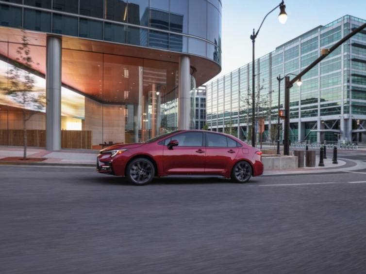 2026 Toyota Corolla Hybrid เพิ่มรุ่นขับเคลื่อน 4 ล้อ ขายจริงในอเมริกา!