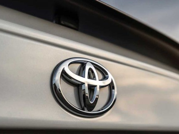 Toyota ประสบความยากลำบากในการเปลี่ยนแปลงสู่ดิจิทัล ส่งผลให้การเปิดตัวรถยนต์ไฟฟ้ารุ่นถัดไปล่าช้า