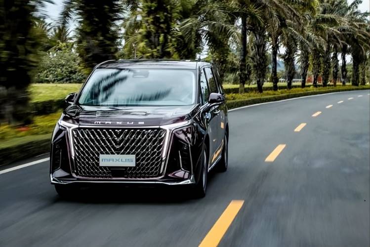 新款大通MAXUS G90上市 售价21.99万元起