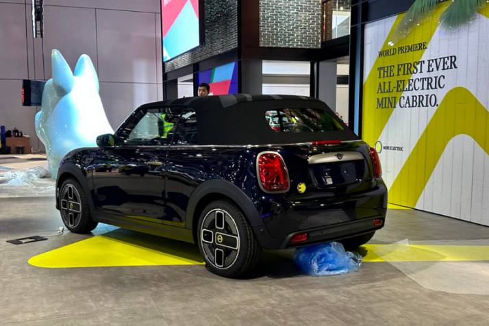 2023上海车展前瞻：MINI COOPER SE敞篷