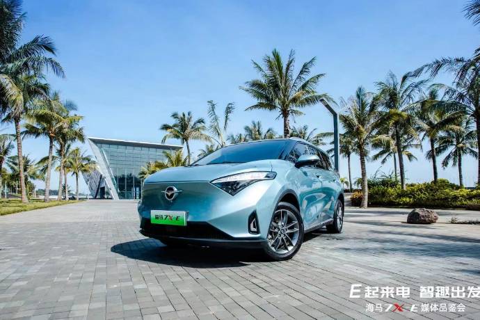 试驾海马7X-E：大七座SUV，如何打破“停车难”的魔咒？