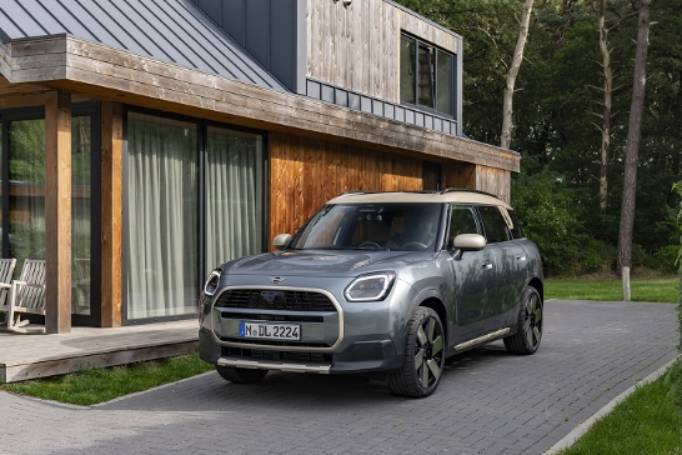 1.5T轻混 全新MINI COUNTRYMAN C官图亮相