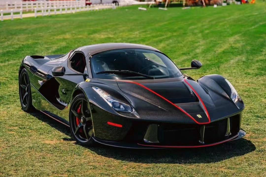 法拉利LaFerrari：性能超群，领跑超级跑车界