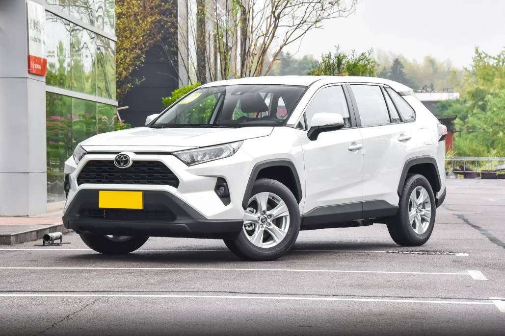 丰田RAV4荣放，降至12.58万起，家用性价比很不错