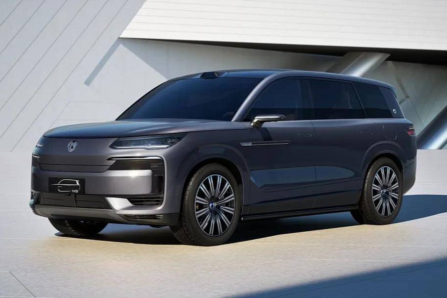 两款“大块头”SUV，领克900、腾势N9，谁的实力更强？