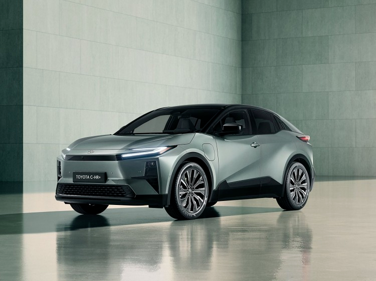 丰田全新纯电SUV，这颜值谁看了不迷糊！