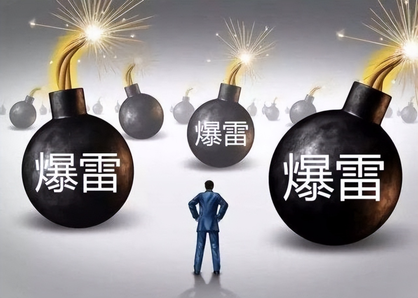 烧光228亿后，被500万元压垮！蛇年汽车圈第一雷