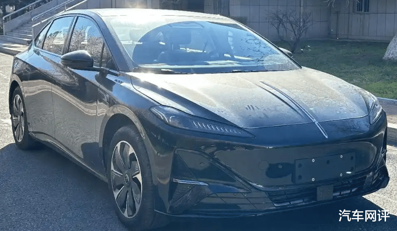 红旗天工05高功率版申报图曝光！定位中型轿车